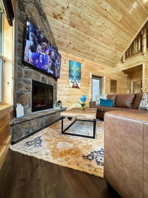 New! Indoor Pool/Ps 5/Hot Tub/Parkway Villa Pigeon Forge Exterior foto