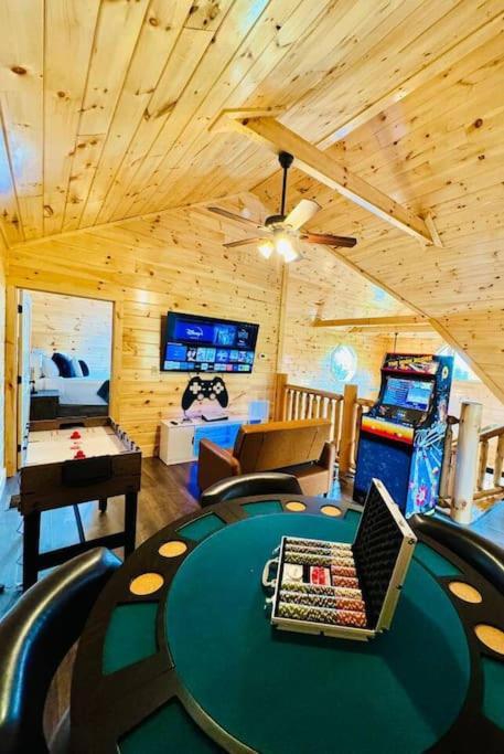 New! Indoor Pool/Ps 5/Hot Tub/Parkway Villa Pigeon Forge Exterior foto