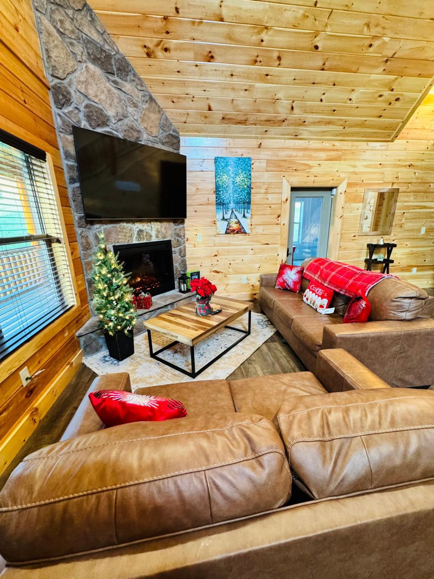 New! Indoor Pool/Ps 5/Hot Tub/Parkway Villa Pigeon Forge Exterior foto